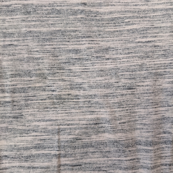 LuLaRoe top - Picture 2 of 3